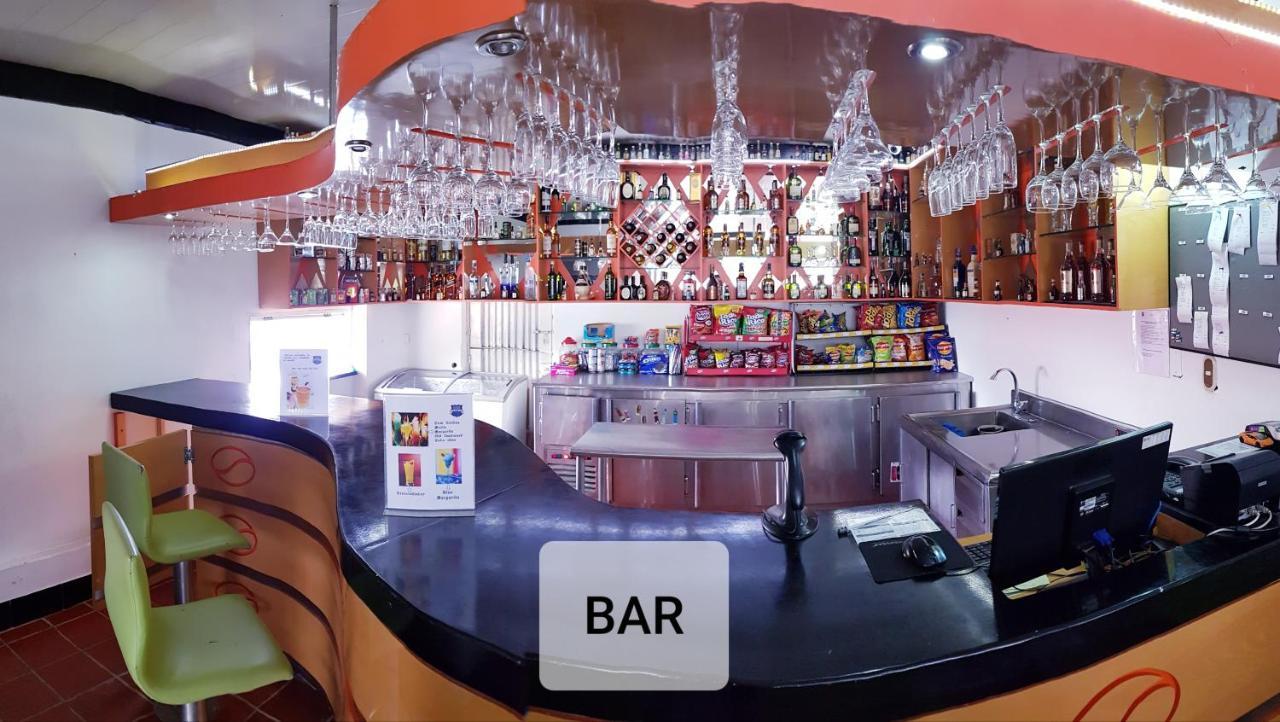 Hotel Barcelona 치나우타 외부 사진